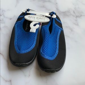 🌸Koala Kids Water Shoes - Size 10